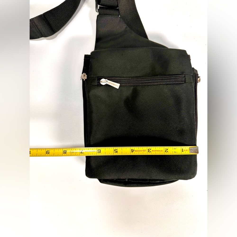 Travelon Anti-Theft Crossbody Bag (Unisex) - Picture 9 of 9